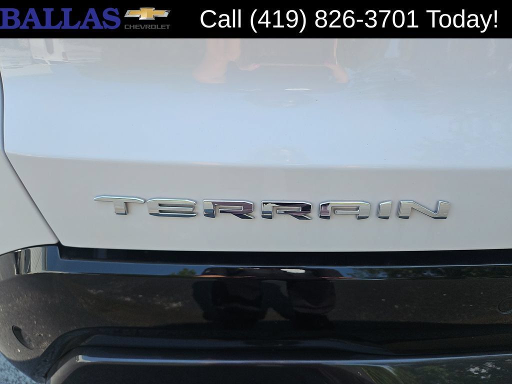 Certified 2026 GMC Terrain AT4 AWD/4WD image 28