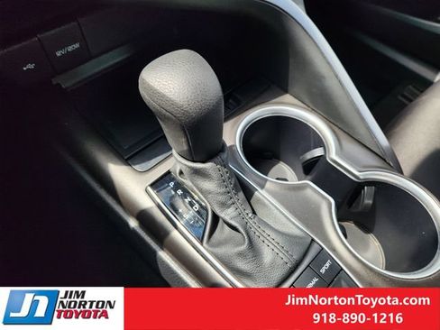 Used 2024 Toyota Camry LE FWD image 20