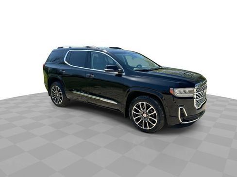 Used 2022 GMC Acadia Denali w/ Denali Technology Package AWD/4WD image 3