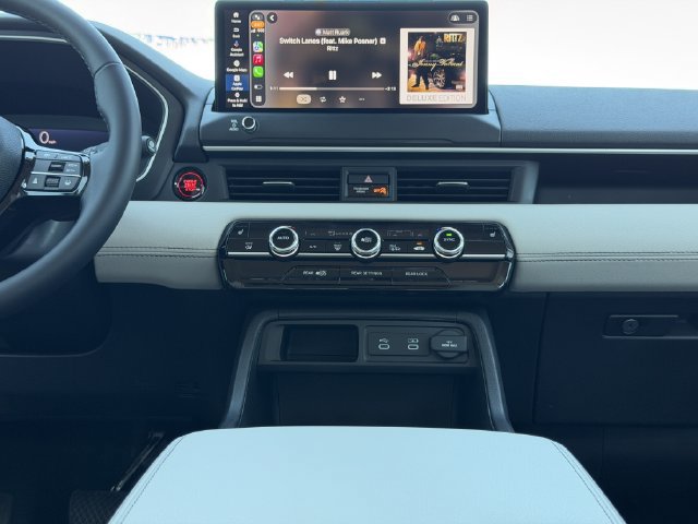 New 2026 Honda Pilot Touring image 4