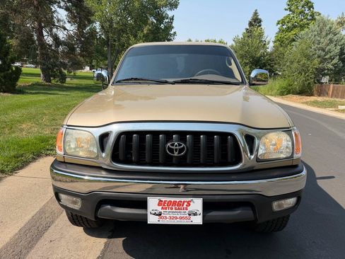 Used 2004 Toyota Tacoma 4x4 Xtracab V6 w/ SR5 Pkg image 8