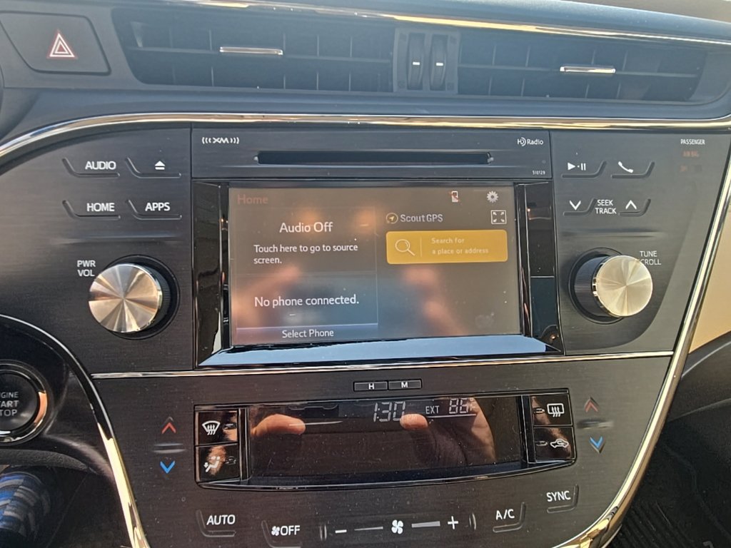 Used 2016 Toyota Avalon XLE Plus FWD image 20