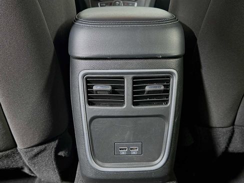 Used 2023 Dodge Charger SXT image 22