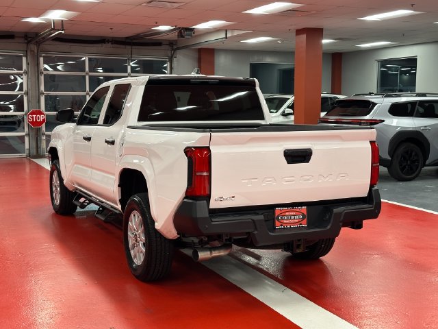 Used 2025 Toyota Tacoma SR w/ SR Upgrade Package AWD/4WD image 5