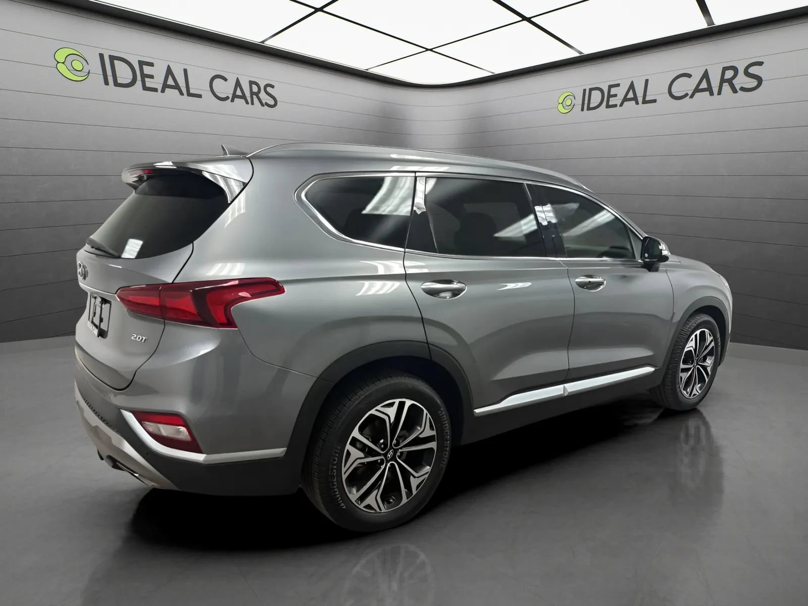 Used 2019 Hyundai Santa Fe FWD w/ Cargo Package image 5