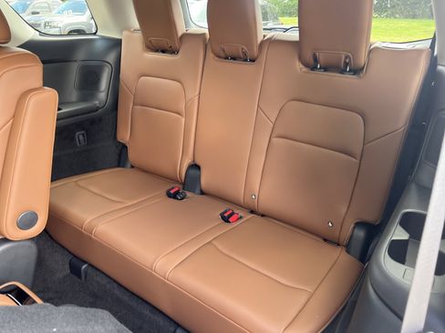 New 2026 Nissan Pathfinder Platinum FWD image 20