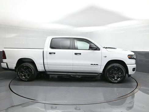 New 2026 RAM 1500 Express AWD/4WD image 15