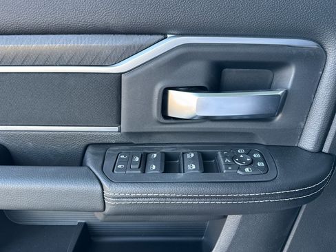 New 2026 RAM 3500 Big Horn AWD/4WD image 10