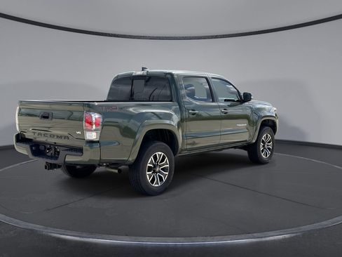 Used 2022 Toyota Tacoma TRD Sport RWD image 11