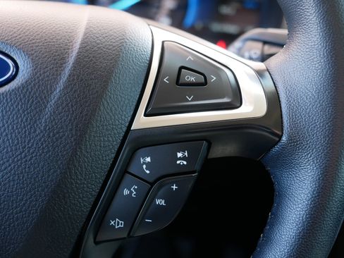 Used 2024 Ford Edge SEL w/ Convenience Package image 29