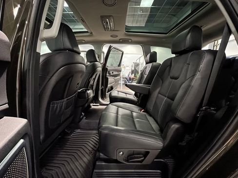 Used 2024 Kia Telluride SX FWD image 12