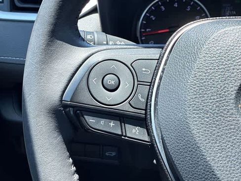 Used 2021 Toyota RAV4 XLE Premium FWD image 26