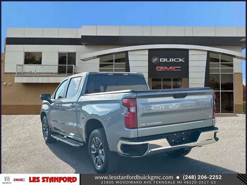 Used 2023 Chevrolet Silverado 1500 LT AWD/4WD image 4