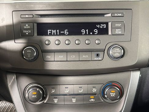 Used 2014 Nissan Sentra SR FWD image 28