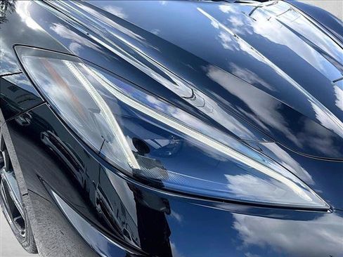 Used 2021 Chevrolet Corvette Stingray Coupe w/ Z51 Performance Package RWD image 27