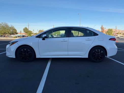 Used 2021 Toyota Corolla LE w/ Protection Package (TMS) image 5