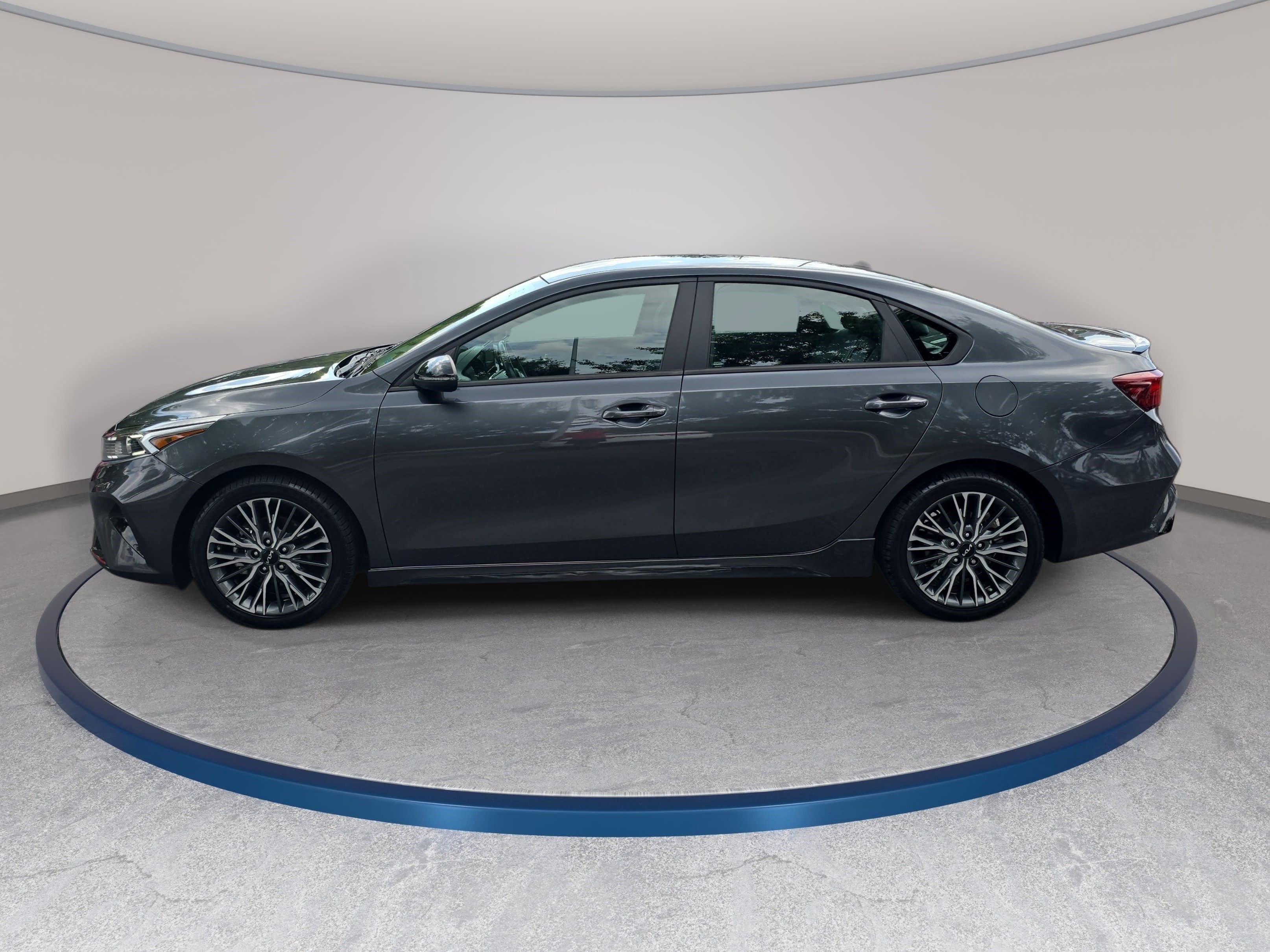 Used 2024 Kia Forte GT-Line FWD image 8