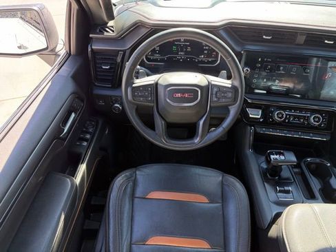 Used 2023 GMC Sierra 1500 AT4 w/ Technology Package image 17