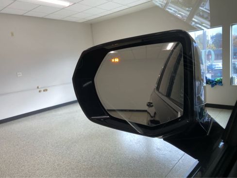 Used 2023 Chevrolet Tahoe LT image 45