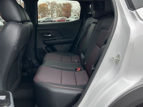 New 2026 Nissan Kicks SR image 17