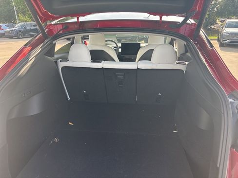 Used 2022 Tesla Model Y Long Range AWD/4WD image 10