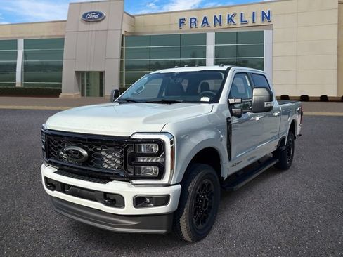 New 2026 Ford F250 XLT w/ XLT Premium Package AWD/4WD image 3