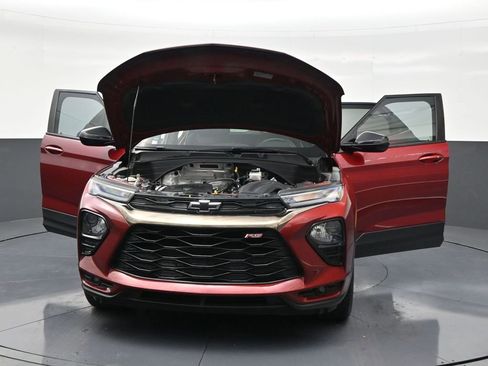Used 2023 Chevrolet TrailBlazer RS image 33