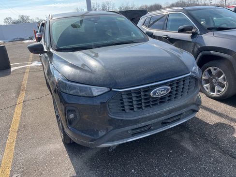 Used 2025 Ford Escape SE image 21