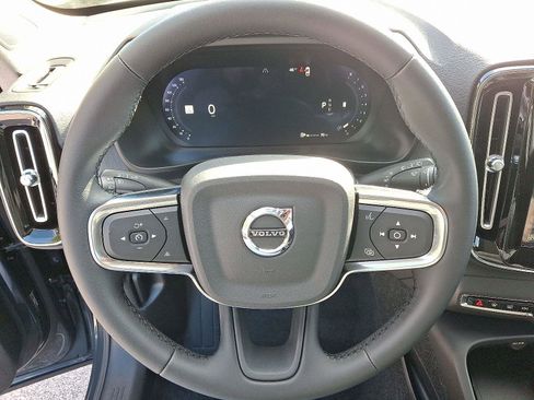 New 2026 Volvo XC40 B5 Core w/ Climate Package image 14