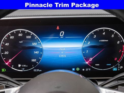 Used 2023 Mercedes-Benz GLC 300 4MATIC w/ Pinnacle Trim Package image 4