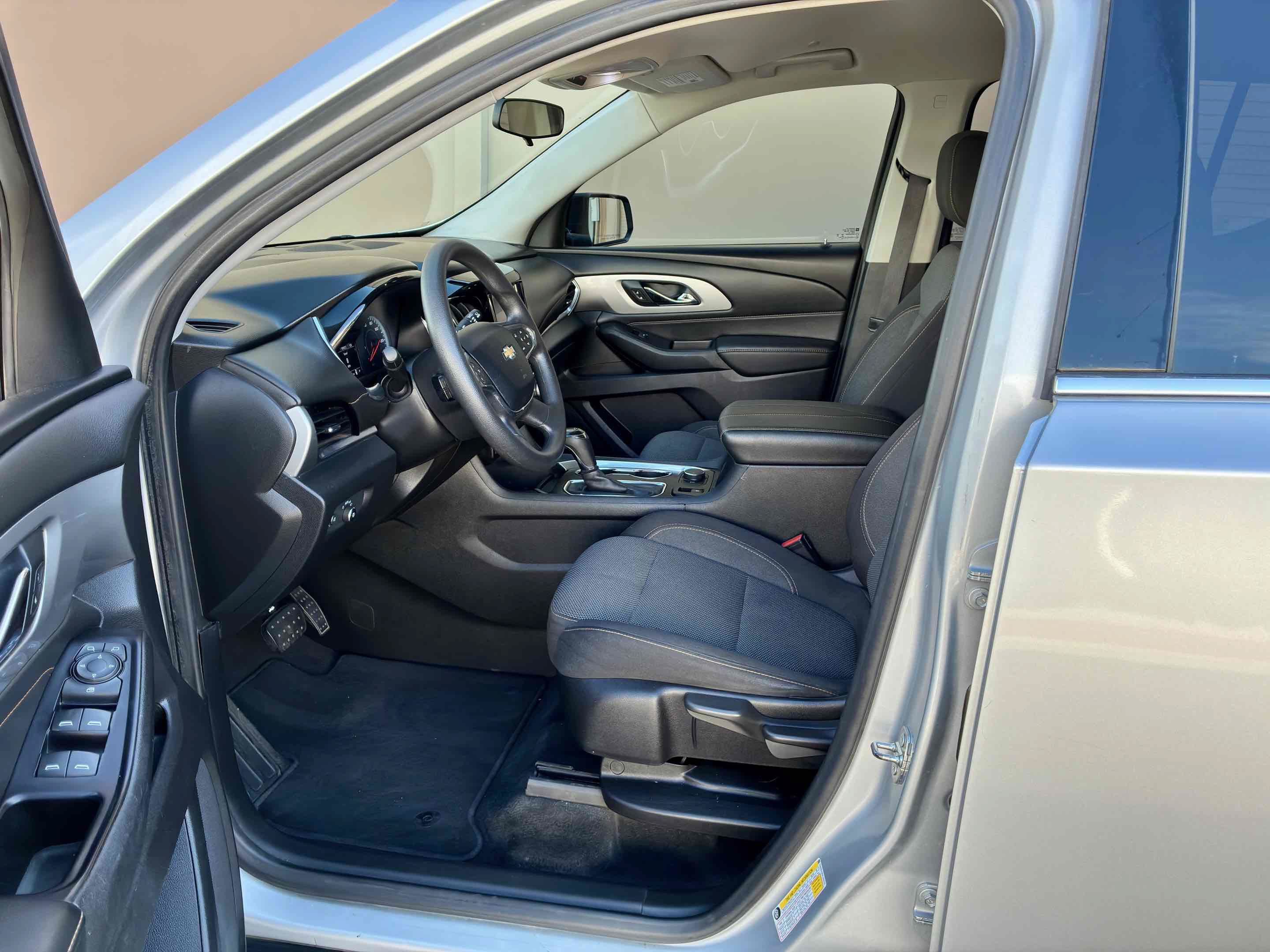 Used 2019 Chevrolet Traverse LS FWD image 36
