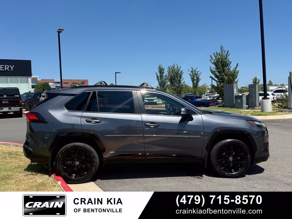 Used 2022 Toyota RAV4 SE AWD/4WD image 8