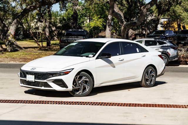 New 2025 Hyundai Elantra SEL FWD image 27