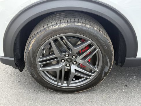 New 2026 Ford Explorer ST-Line w/ ST-Line Street Pack RWD image 29