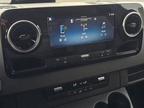 New 2025 Mercedes-Benz Sprinter 2500 image 37