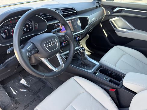 Used 2025 Audi Q3 2.0T Premium w/ Convenience Package AWD/4WD image 11