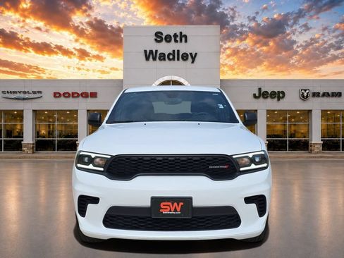 Used 2025 Dodge Durango GT RWD image 2