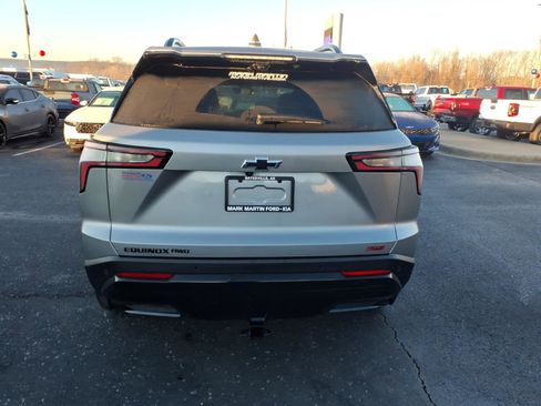 Used 2025 Chevrolet Equinox RS w/ Safety and Technology Package image 4