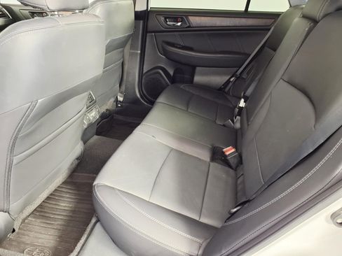 Used 2018 Subaru Outback 2.5i Limited image 10