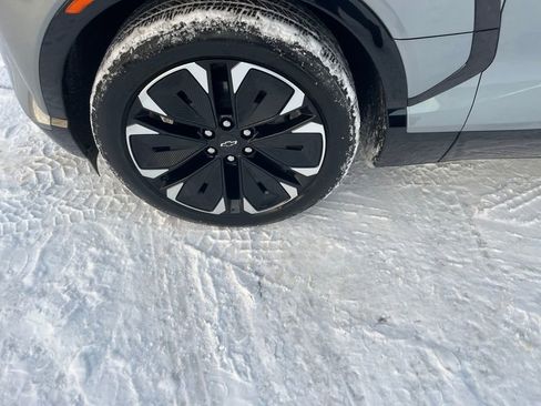 Used 2024 Chevrolet Blazer EV RS image 35