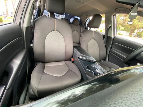 Used 2020 Toyota Camry LE w/ Carpet Mat Package FWD image 16