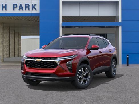 New 2026 Chevrolet Trax LT w/ LT Convenience Package FWD image 6