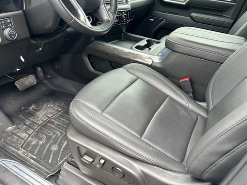 Used 2025 Chevrolet Silverado 2500 LTZ w/ LTZ Premium Package AWD/4WD image 11