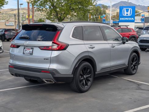 Used 2024 Honda CR-V Sport image 3
