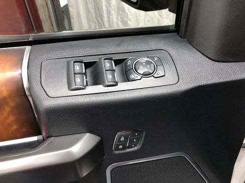 Used 2017 Ford F150 Limited w/ Trailer Tow Package image 19