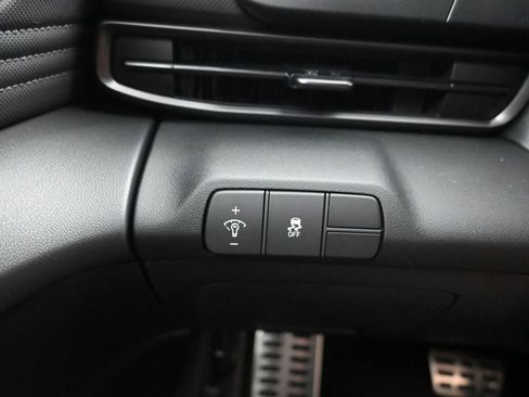 New 2026 Hyundai Elantra Sport FWD image 19