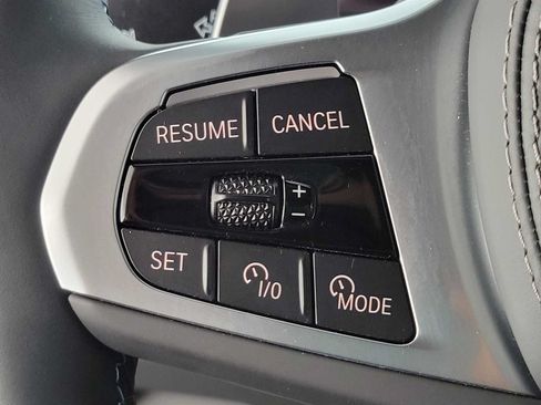 Used 2026 BMW X7 M60i AWD/4WD image 31