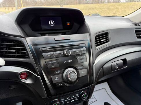Used 2013 Acura ILX w/ Premium Package image 6