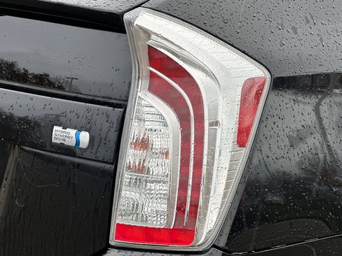 Used 2015 Toyota Prius Three image 47