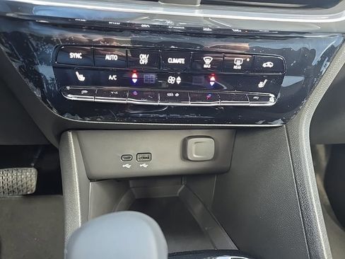 New 2026 Buick Encore GX Avenir w/ Avenir Convenience Package image 29